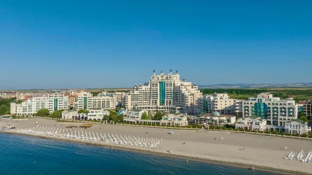 Sunset Resort Phase II - 8